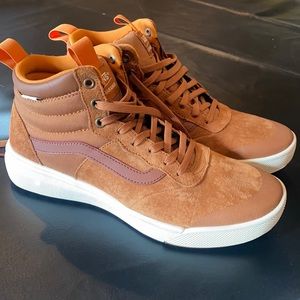 Vans high tops Men’s 10 ultra range